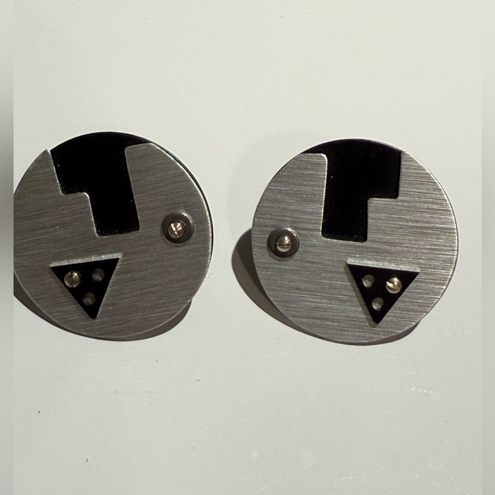 Vintage 90s Silver and Black Geometric Earrings